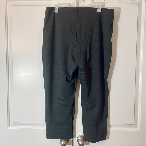 Old Navy Stevie Straight Leg Pant - Picture 3 of 5